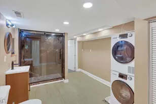 130 S Washington St, Baltimore, MD 21231 - Photo 25
