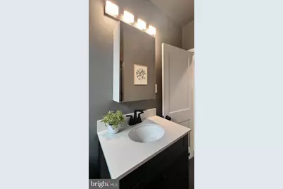 409 Wickham Road S, Baltimore, MD 21229 - Photo 17