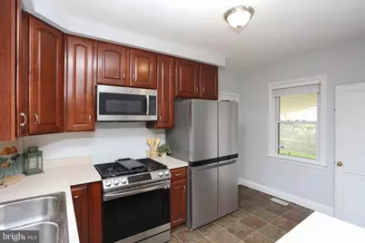 409 Wickham Road S, Baltimore, MD 21229 - Photo 11