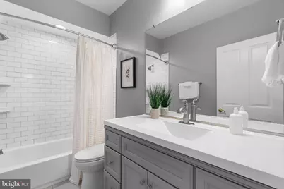 2333 Cambridge Walk, Baltimore, MD 21224 - Photo 15