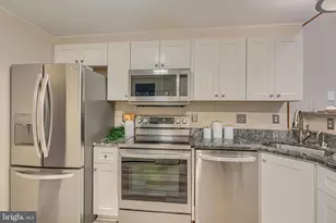 2216 Essex St, Baltimore, MD 21231 - Photo 7