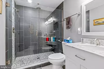 918 S Highland Avenue S, Baltimore, MD 21224 - Photo 19