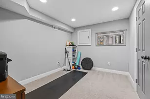 918 S Highland Ave S, Baltimore, MD 21224 - Photo 35