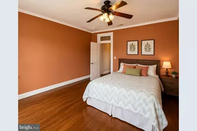 322 E Lorraine Avenue, Baltimore, MD 21218 - Photo 5