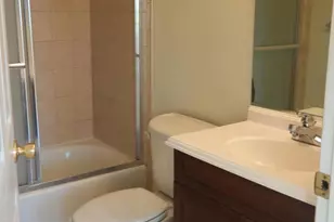 132 N Linwood Ave, Baltimore, MD 21224 - Photo 9