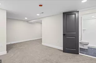 1824 E 32nd St, Baltimore, MD 21218 - Photo 27
