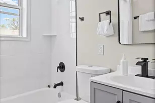 1824 E 32nd St, Baltimore, MD 21218 - Photo 23