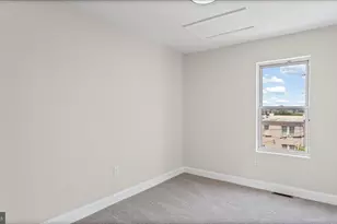 1824 E 32nd St, Baltimore, MD 21218 - Photo 25