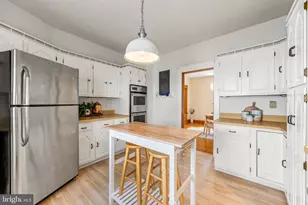 5400 Carter Ave, Baltimore, MD 21214 - Photo 9