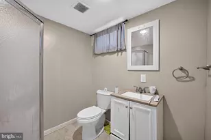 4583 Derby Manor Dr, Baltimore, MD 21215 - Photo 27