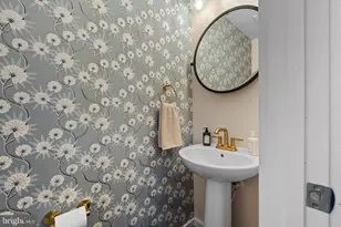 4214 Skyview, Baltimore, MD 21211 - Photo 29