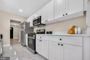 5937 Chinquapin Pkwy, Baltimore, MD 21239 - Photo 9
