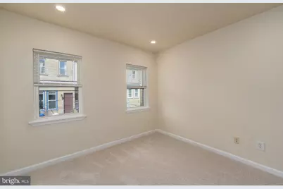 18 Madeira Street N, Baltimore, MD 21231 - Photo 13