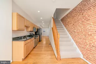 18 Madeira Street N, Baltimore, MD 21231 - Photo 5