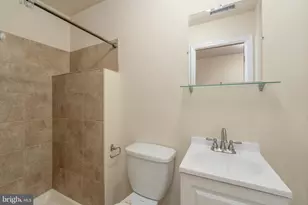 18 Madeira Street N, Baltimore, MD 21231 - Photo 23