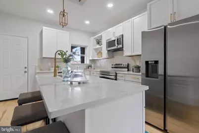 1049 N Milton Avenue, Baltimore, MD 21205 - Photo 5