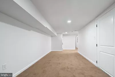 1049 N Milton Avenue, Baltimore, MD 21205 - Photo 11