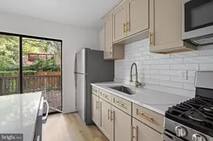 322 S Poppleton St, Baltimore, MD 21230 - Photo 11