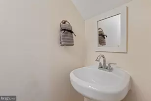 2106 Fleet St, Baltimore, MD 21231 - Photo 9
