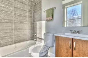 1046 W Lombard St, Baltimore, MD 21223 - Photo 5