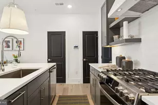 102A Locke St, Baltimore, MD 21230 - Photo 3