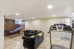 3503 Cascade Ave, Baltimore, MD 21206 - Photo 13