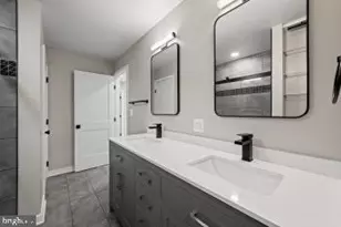2702 Boone St, Baltimore, MD 21218 - Photo 9