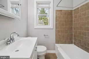 5961 Benton Heights Ave, Baltimore, MD 21206 - Photo 15