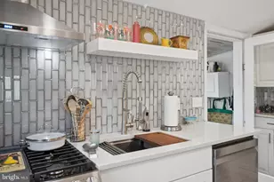 3355 Falls Rd, Baltimore, MD 21211 - Photo 21