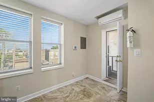2509 Linden Ave, Baltimore, MD 21217 - Photo 9