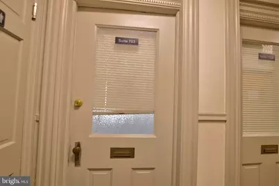 218 E Lexington Street, Baltimore, MD 21202 - Photo 15
