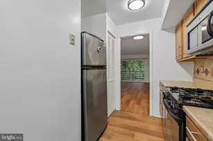 1918 Greenhaven Dr, Baltimore, MD 21209 - Photo 11