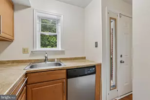 1918 Greenhaven Dr, Baltimore, MD 21209 - Photo 13