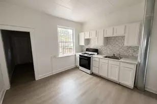 3214 E Fairmount Ave E, Baltimore, MD 21224 - Photo 3