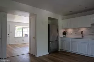 4766 Melbourne Rd, Baltimore, MD 21229 - Photo 3