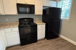 6101 Chinquapin Pkwy, Baltimore, MD 21239 - Photo 3