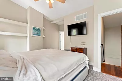 219 Collington Avenue S, Baltimore, MD 21231 - Photo 33