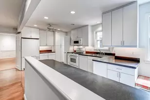6009 Hunt Club Ln, Baltimore, MD 21210 - Photo 17