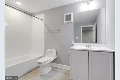 19 E Fayette Street #204, Baltimore, MD 21202 - Photo 5