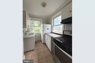 2206 Lyndhurst Avenue, Baltimore, MD 21216 - Photo 3