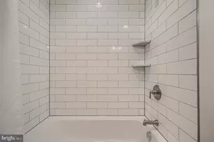 109 S Clinton St, Baltimore, MD 21224 - Photo 25
