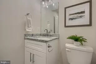 109 S Clinton St, Baltimore, MD 21224 - Photo 17