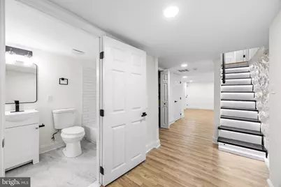 102 N East Avenue, Baltimore, MD 21224 - Photo 43