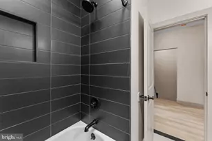 1909 Ruxton Ave, Baltimore, MD 21216 - Photo 17