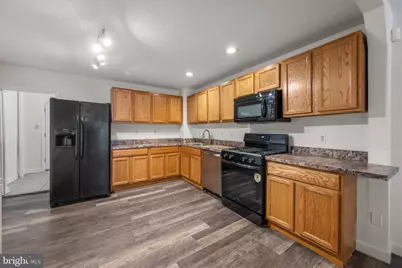 4 N Potomac Street, Baltimore, MD 21224 - Photo 11
