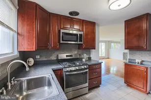 2804 Hanson Ave, Baltimore, MD 21209 - Photo 21