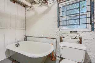 205 E 32nd, Baltimore, MD 21218 - Photo 31