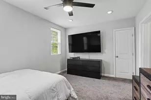 3818 Fernhill Ave, Baltimore, MD 21215 - Photo 15