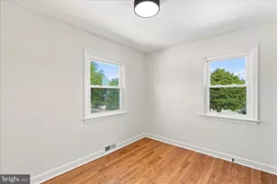 1300 E 35th St, Baltimore, MD 21218 - Photo 23