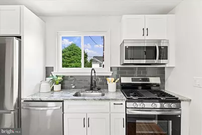 1300 E 35th Street, Baltimore, MD 21218 - Photo 11